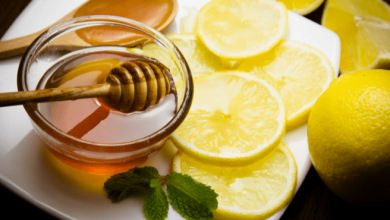 فوائد العسل والليمون والماء الدافئ